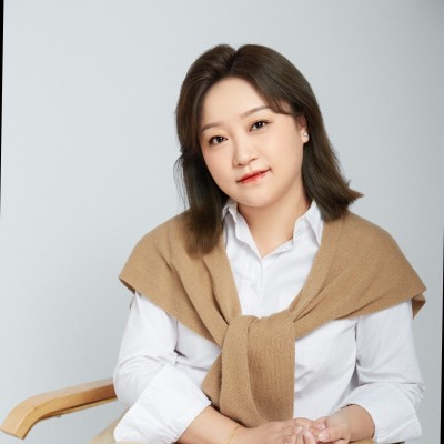 Maggie Shen, Director at Legom